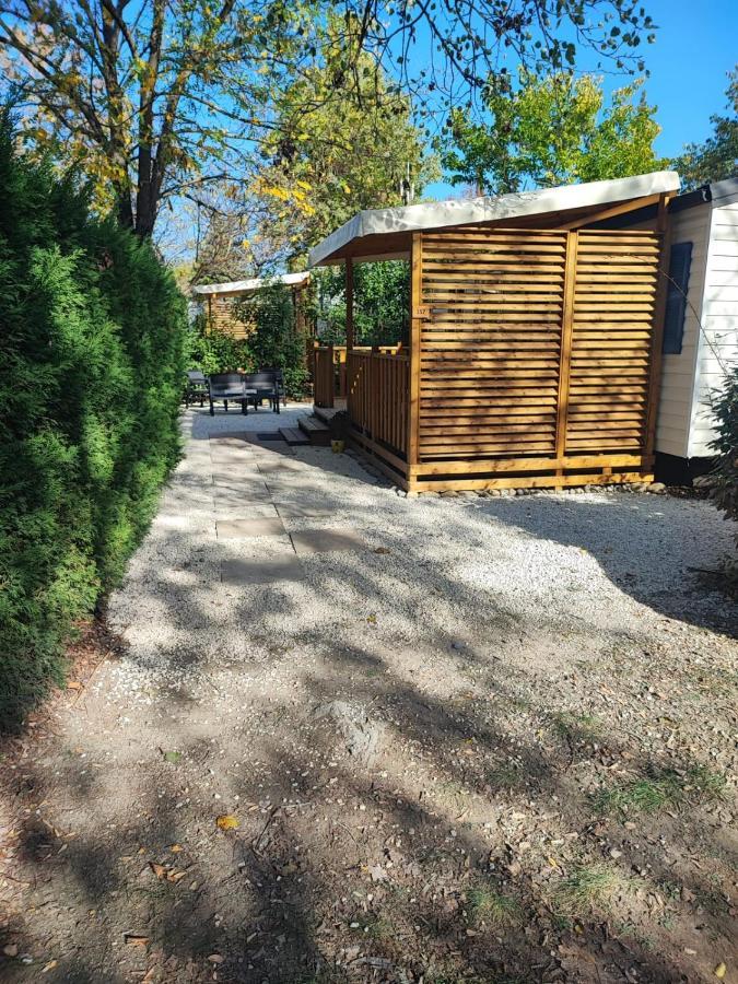 Mobil Home Tout Confort 6 Personnes Climatise Au Pied Du Luberon La Roque-d'Antheron Εξωτερικό φωτογραφία